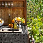 Arapaki Secret Garden, Ground Floor Deluxe Suite, Private Pool, Sauna, Sea View Guest house Vournikas