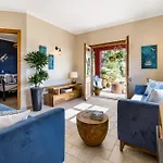 Guest house Arapaki Secret Garden, Ground Floor Deluxe Suite, Private Pool, Sauna, Sea View Vournikas