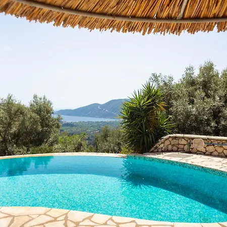 Konukevi Arapaki Secret Garden, Ground Floor Deluxe Suite, Private Pool, Sauna, Sea View 4*