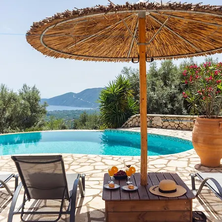 Penzion Arapaki Secret Garden, Ground Floor Deluxe Suite, Private Pool, Sauna, Sea View Vournikas