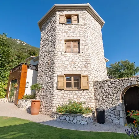 Arapaki Secret Garden, Ground Floor Deluxe Suite, Private Pool, Sauna, Sea View Vournikas