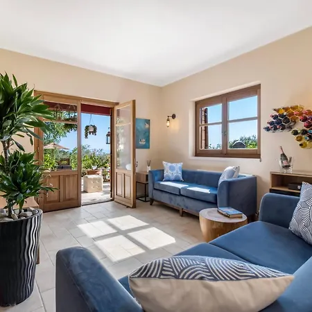 Arapaki Secret Garden, Ground Floor Deluxe Suite, Private Pool, Sauna, Sea View 4*