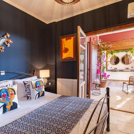 Konukevi Arapaki Secret Garden, Ground Floor Deluxe Suite, Private Pool, Sauna, Sea View