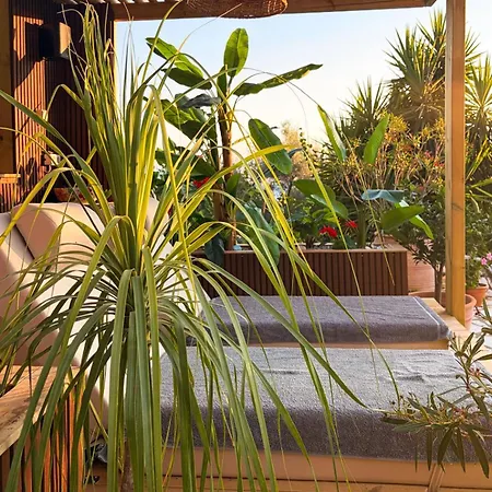 Arapaki Secret Garden, Ground Floor Deluxe Suite, Private Pool, Sauna, Sea View 4* Vournikas
