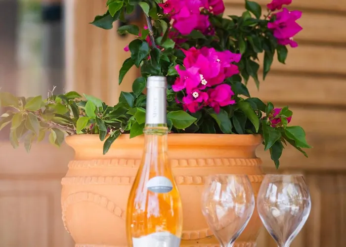 Arapaki Secret Garden, Ground Floor Deluxe Suite, Private Pool, Sauna, Sea View Vournikas